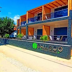 Ξενοδοχείο με διαμερίσματα Bamboo Luxury, Νικήτη