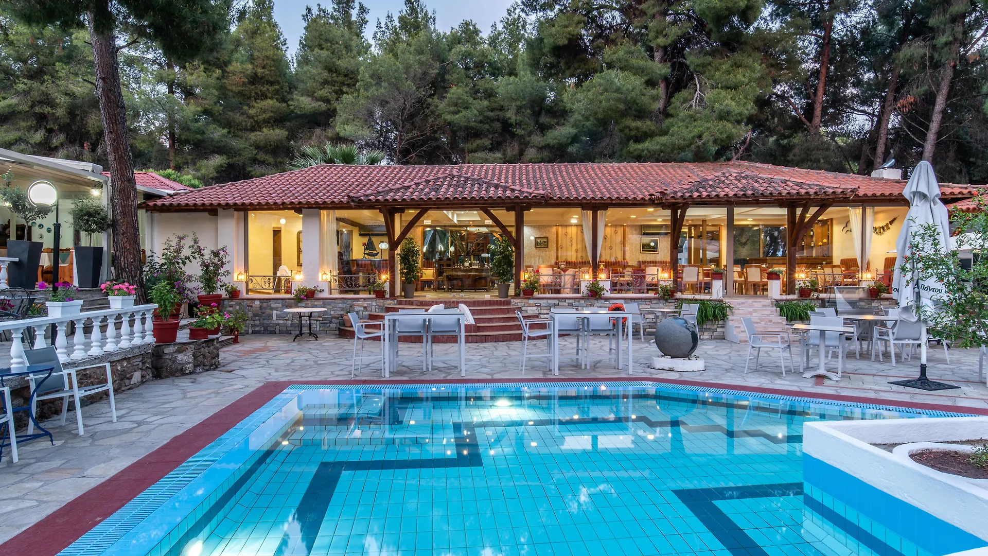 Porfi Beach Hotel Nikiti  Nikiti (Sithonia)